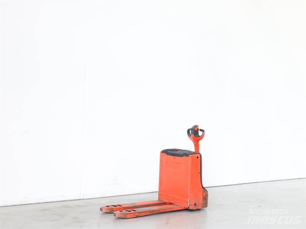 Linde T16/1152 Meeloop stapelaar