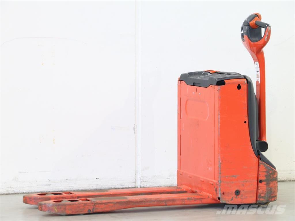 Linde T16/1152 Meeloop stapelaar