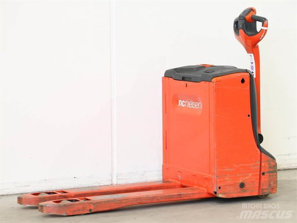 Linde T16/1152 Meeloop stapelaar