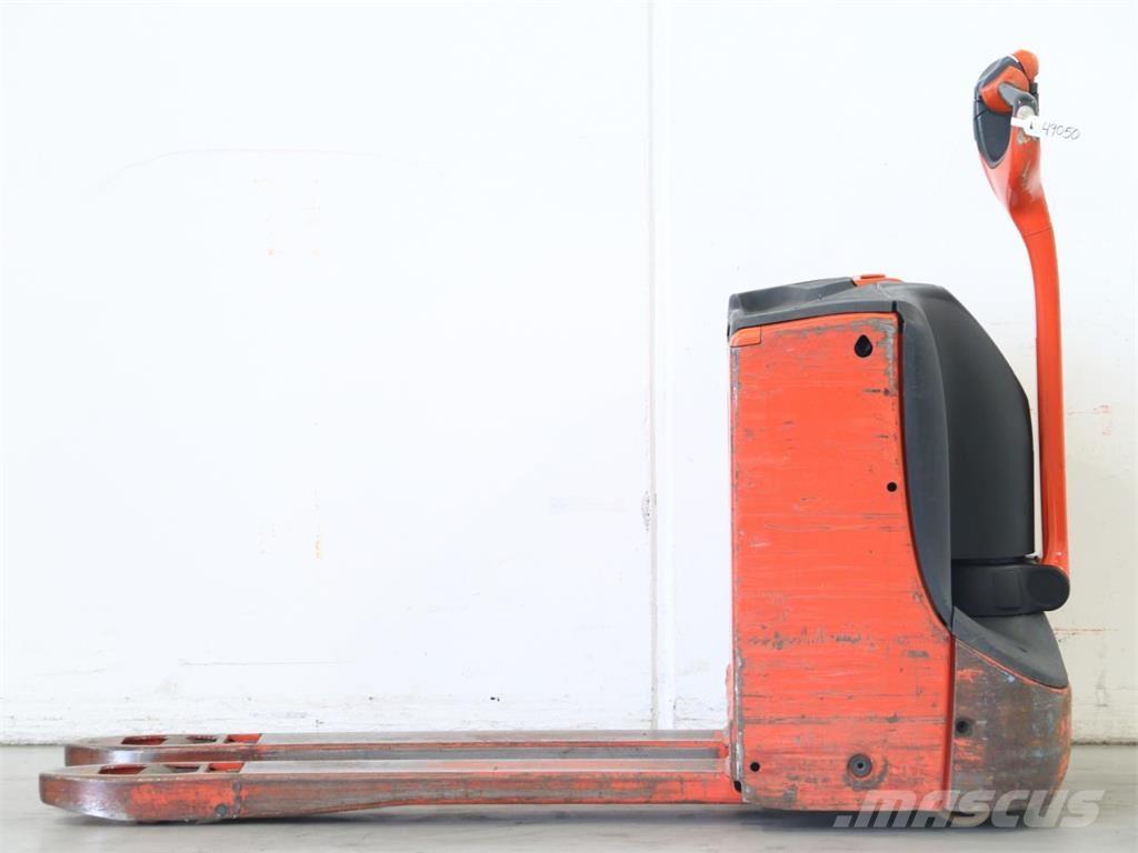 Linde T16/1152 Meeloop stapelaar