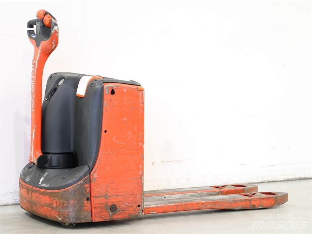 Linde T16/1152 Meeloop stapelaar