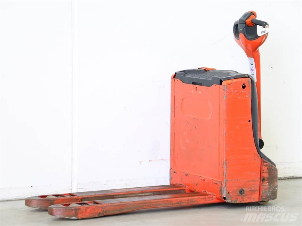 Linde T16/1152 Meeloop stapelaar
