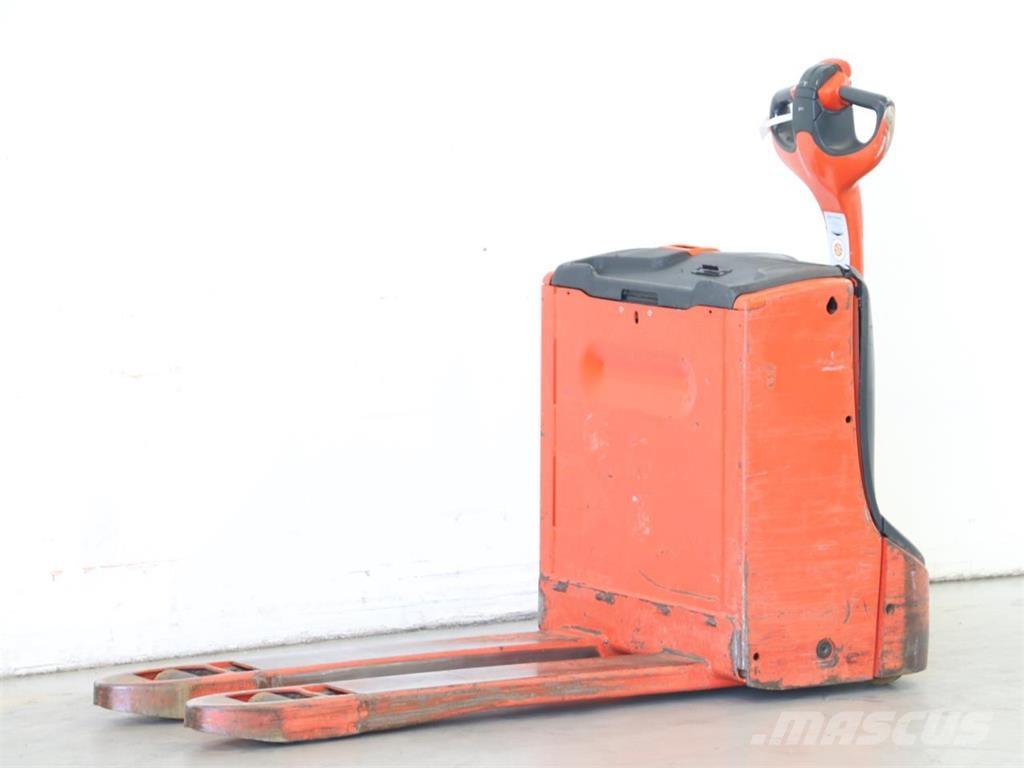 Linde T16/1152 Meeloop stapelaar