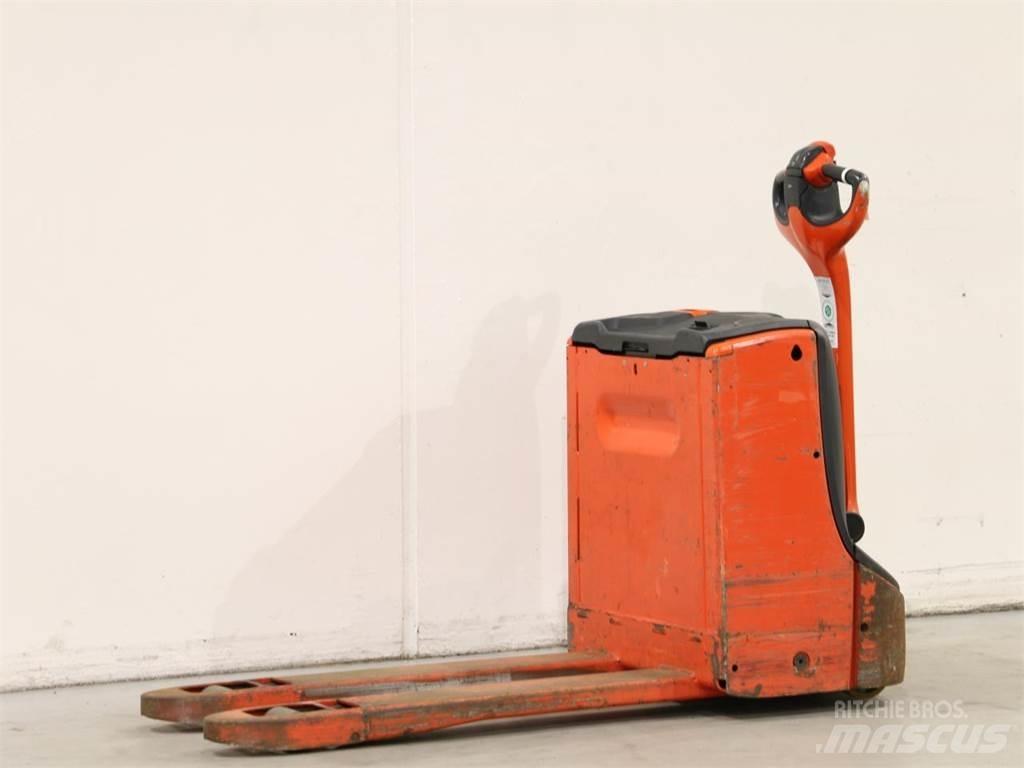 Linde T16/1152 Meeloop stapelaar