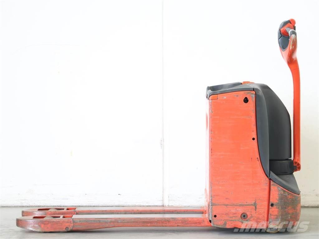 Linde T16/1152 Meeloop stapelaar