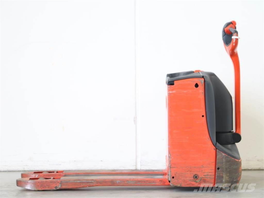 Linde T16/1152 Meeloop stapelaar