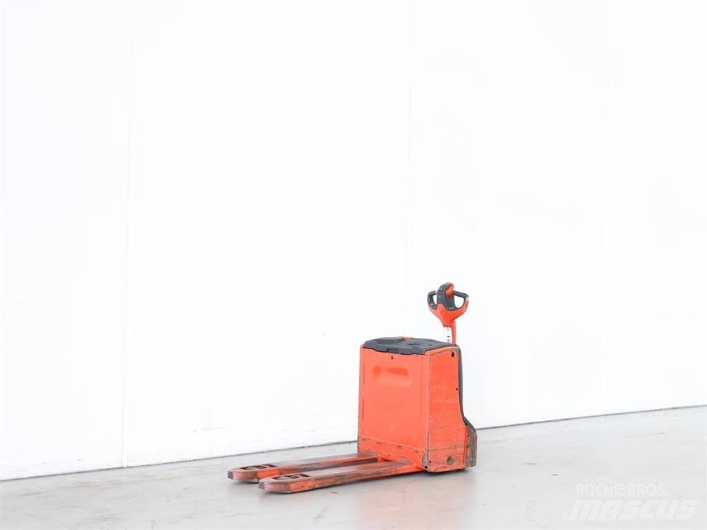 Linde T16/1152 Meeloop stapelaar