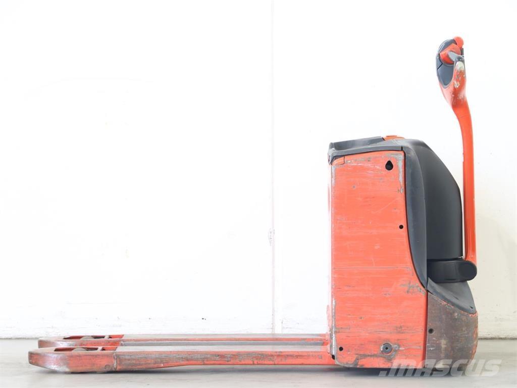 Linde T16/1152 Meeloop stapelaar