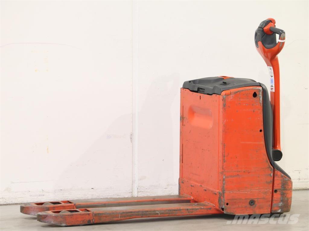 Linde T16/1152 Meeloop stapelaar