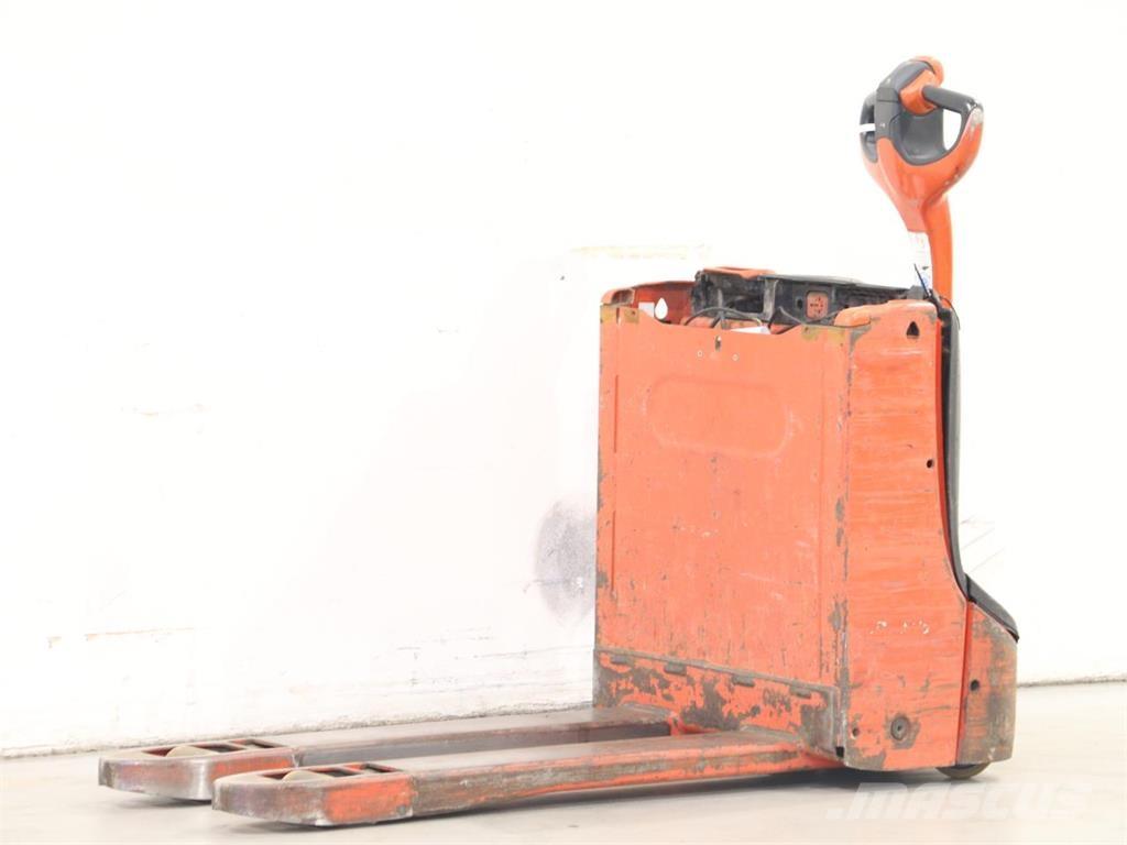 Linde T16/1152 Meeloop stapelaar