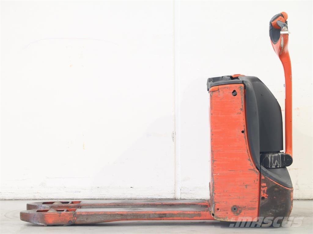 Linde T16/1152 Meeloop stapelaar