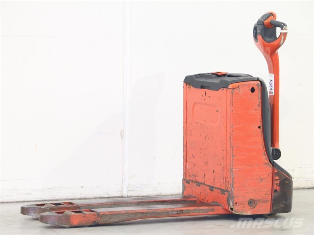 Linde T16/1152 Meeloop stapelaar