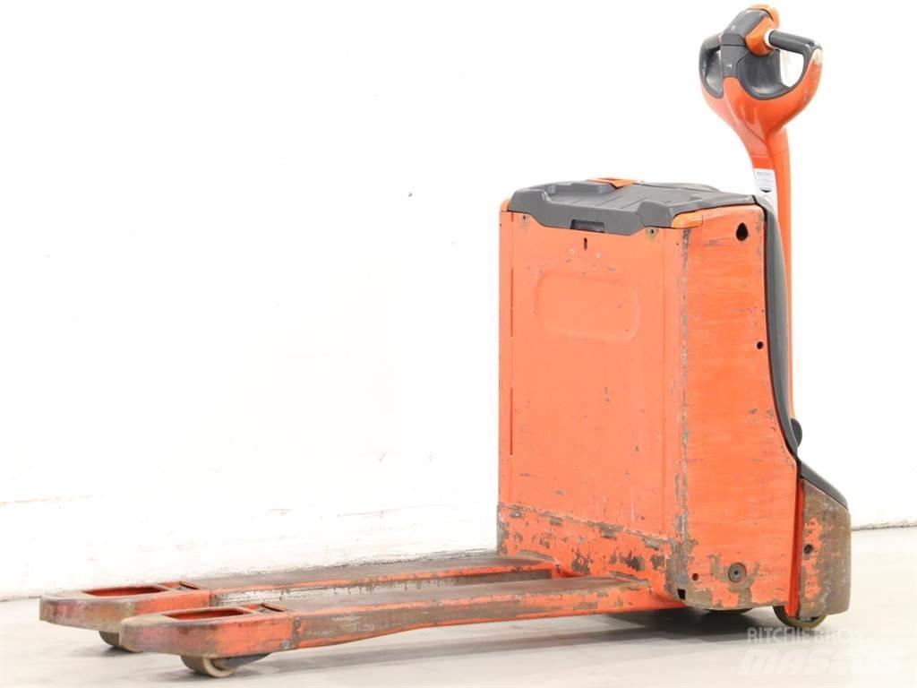 Linde T16/1152 Meeloop stapelaar