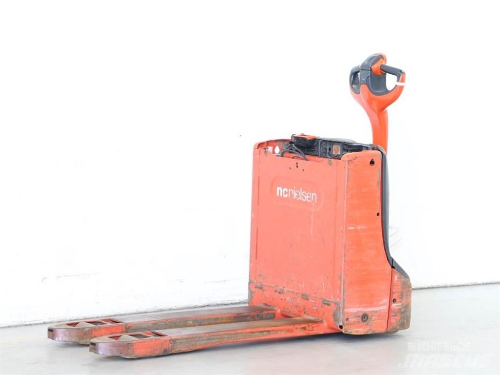 Linde T16/1152 Meeloop stapelaar