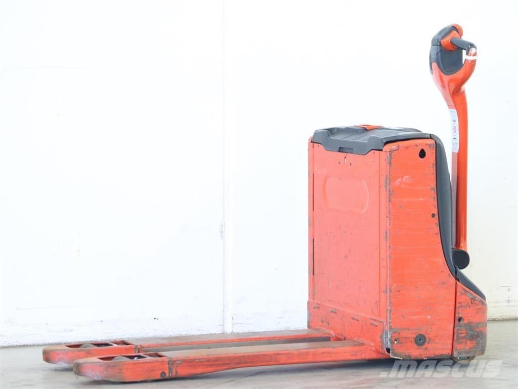 Linde T16/1152 Meeloop stapelaar