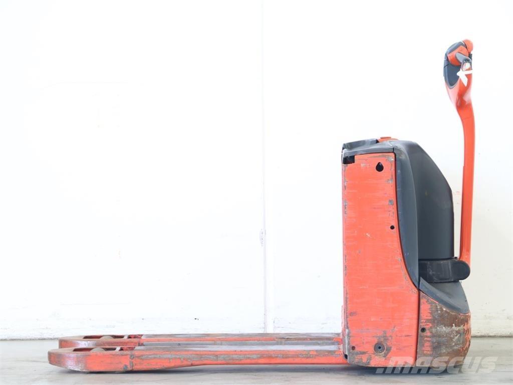 Linde T16/1152 Meeloop stapelaar