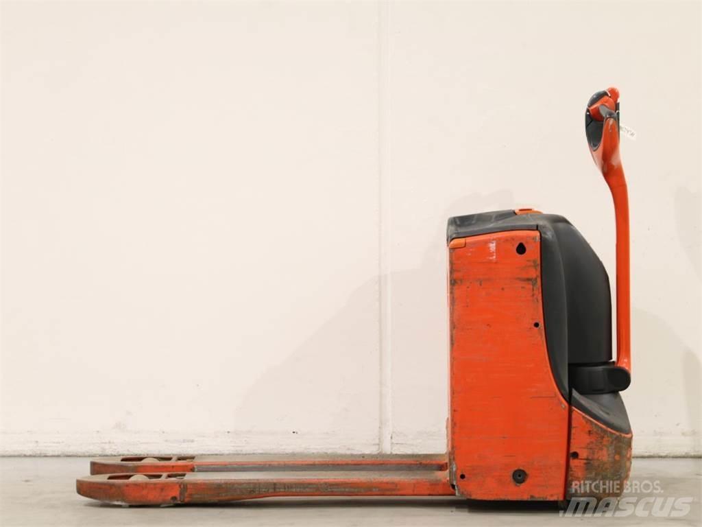 Linde T16/1152-00 Meeloop stapelaar