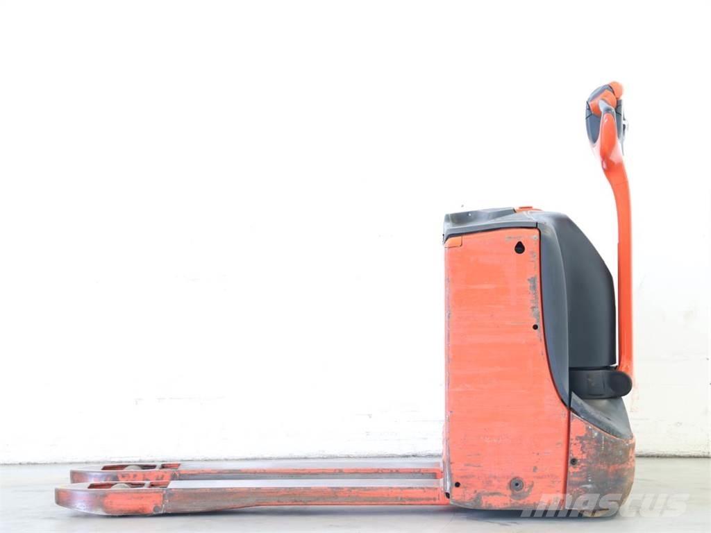 Linde T16/1152-00 Meeloop stapelaar