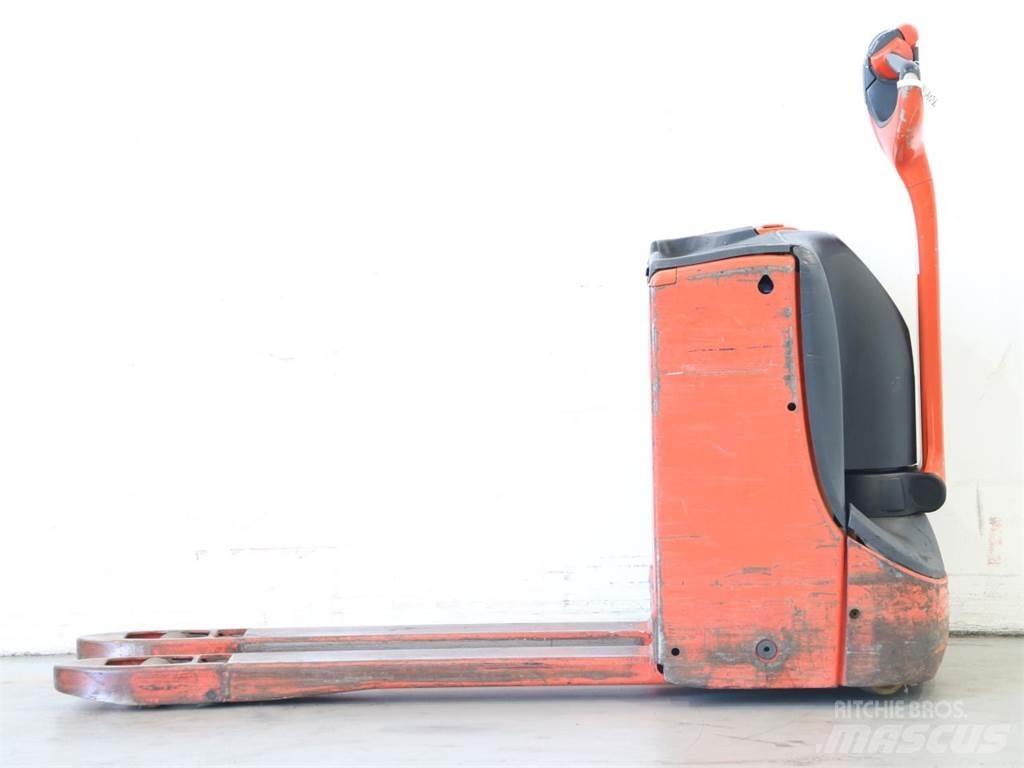 Linde T16/1152-00 Meeloop stapelaar