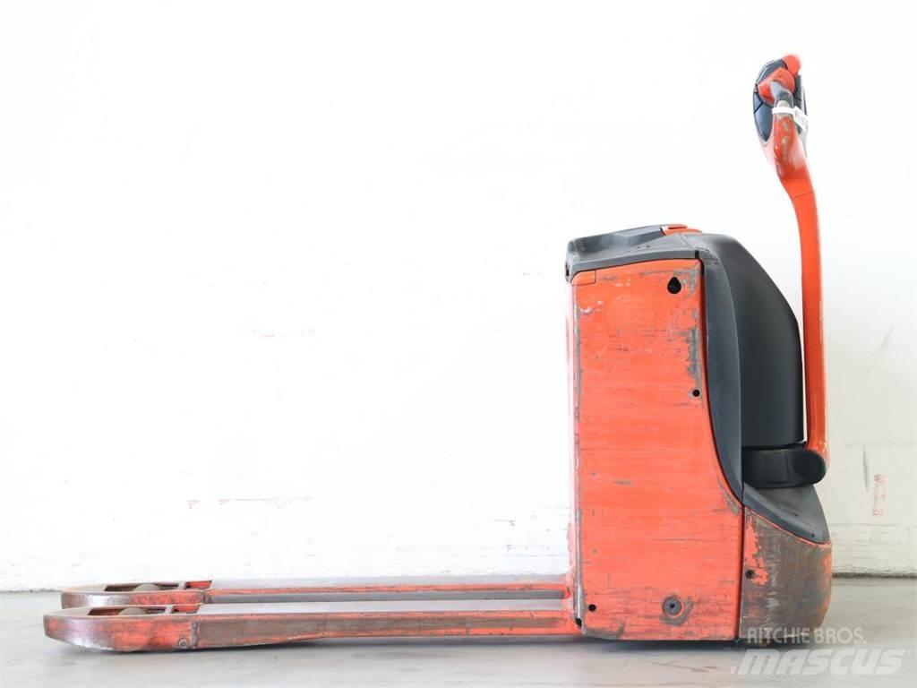 Linde T16/1152-00 Meeloop stapelaar