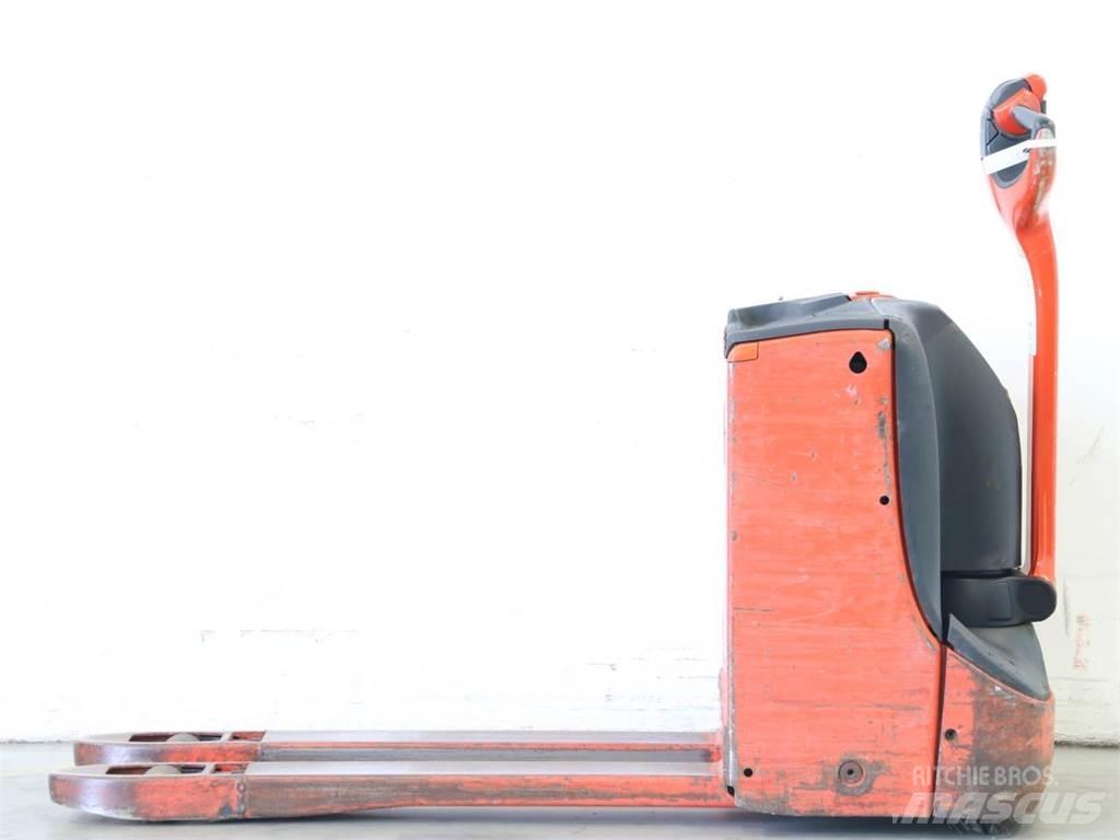 Linde T16/1152-00 Meeloop stapelaar