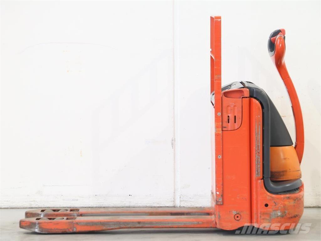 Linde T16/360 Meeloop stapelaar