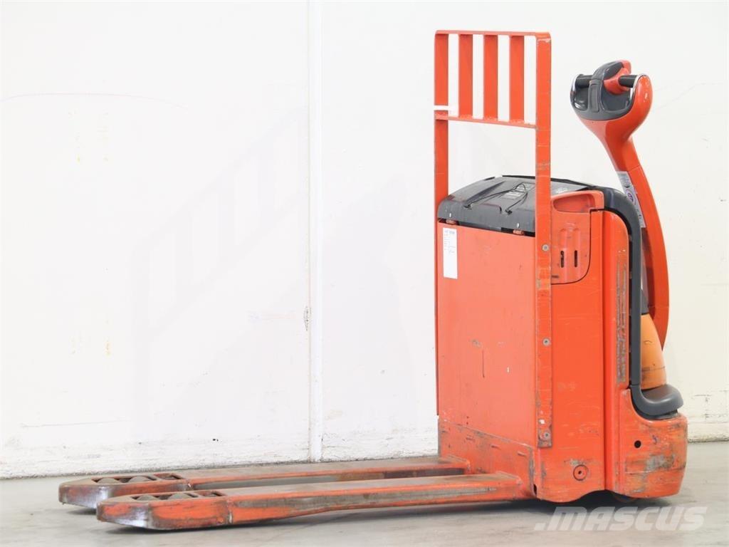 Linde T16/360 Meeloop stapelaar