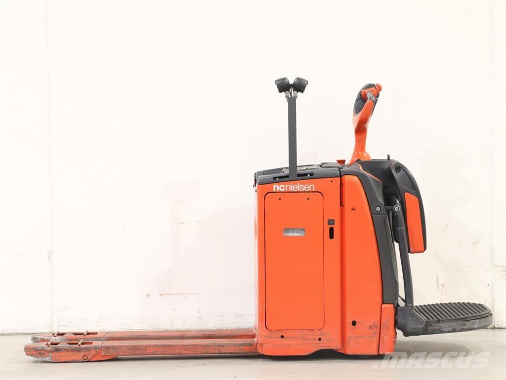 Linde T20AP/1153-00 Meeloop stapelaar