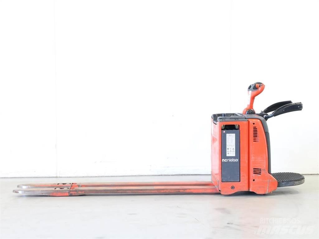 Linde T20AP/131 Meeloop stapelaar