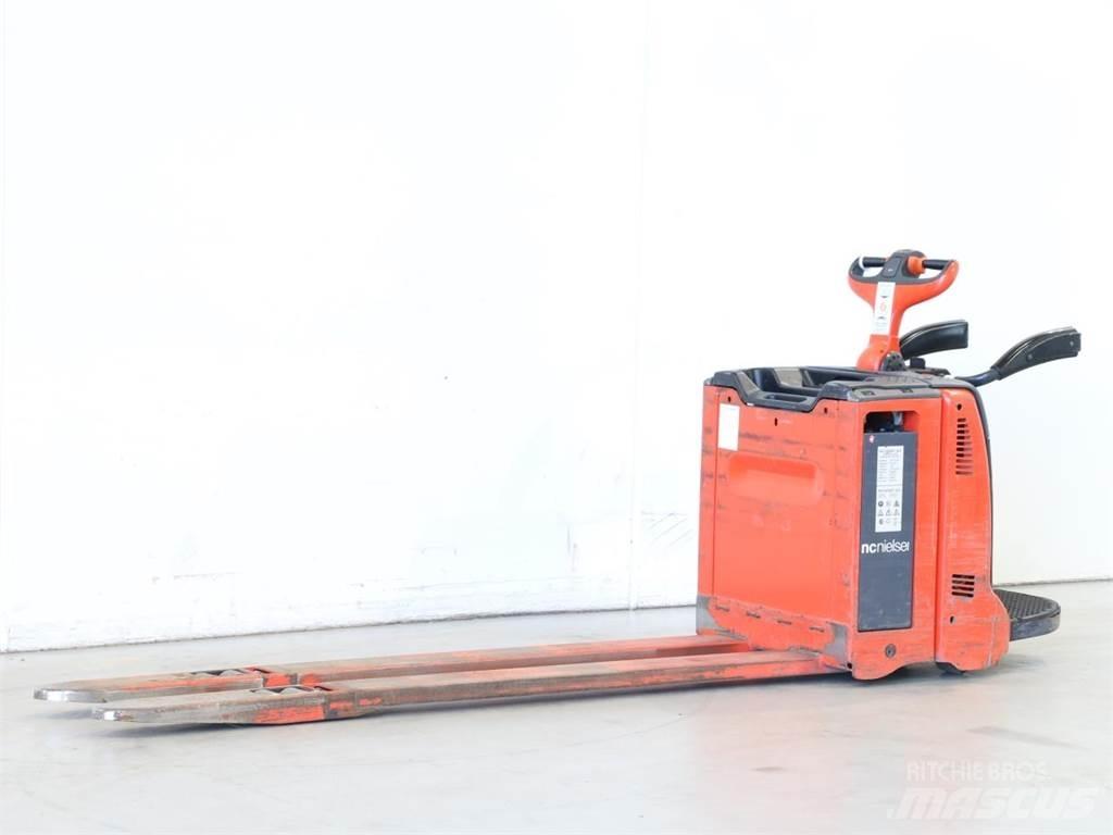 Linde T20AP/131 Meeloop stapelaar