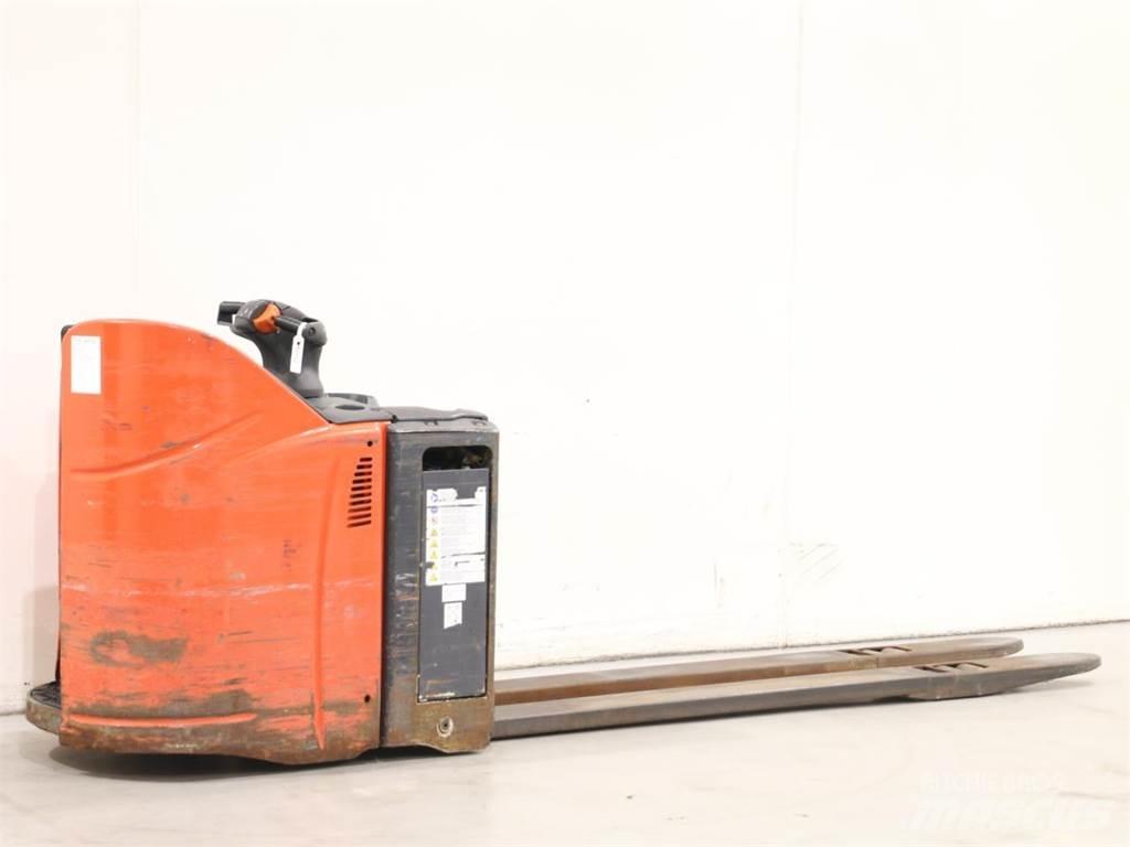 Linde T20SP/131 Meeloop stapelaar