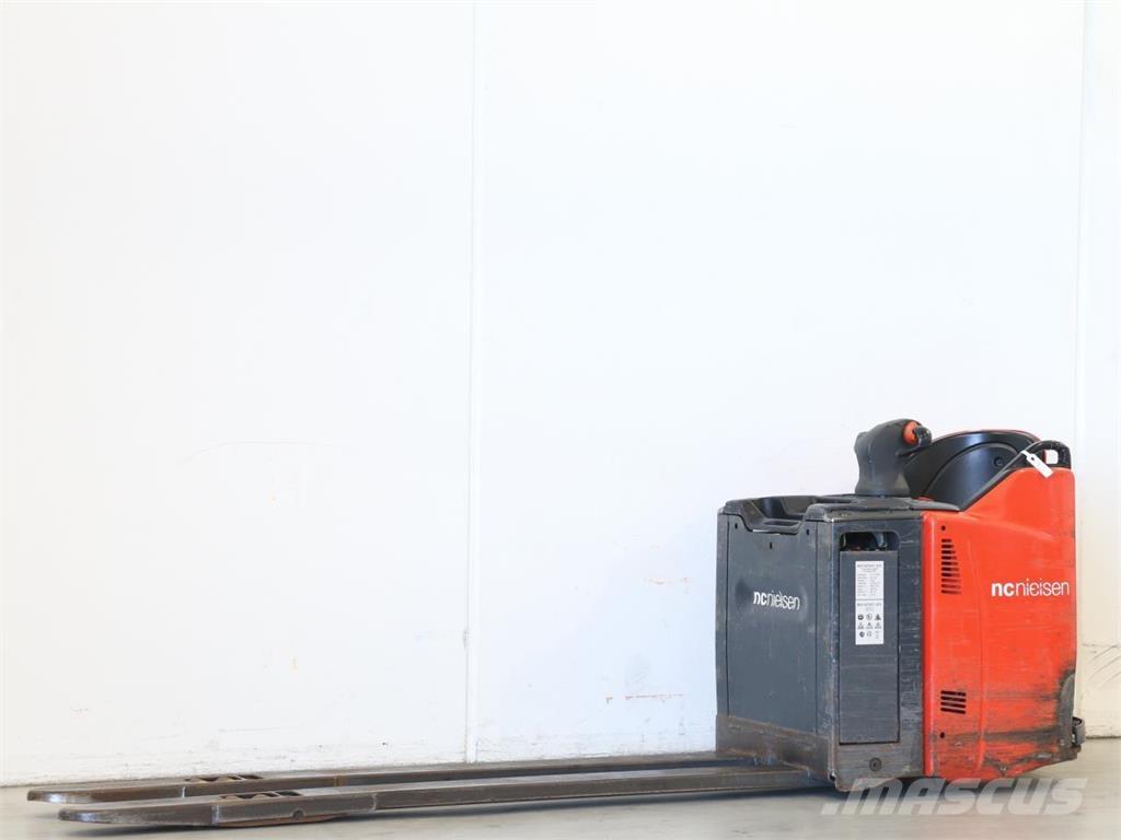 Linde T20SP/131 Meeloop stapelaar