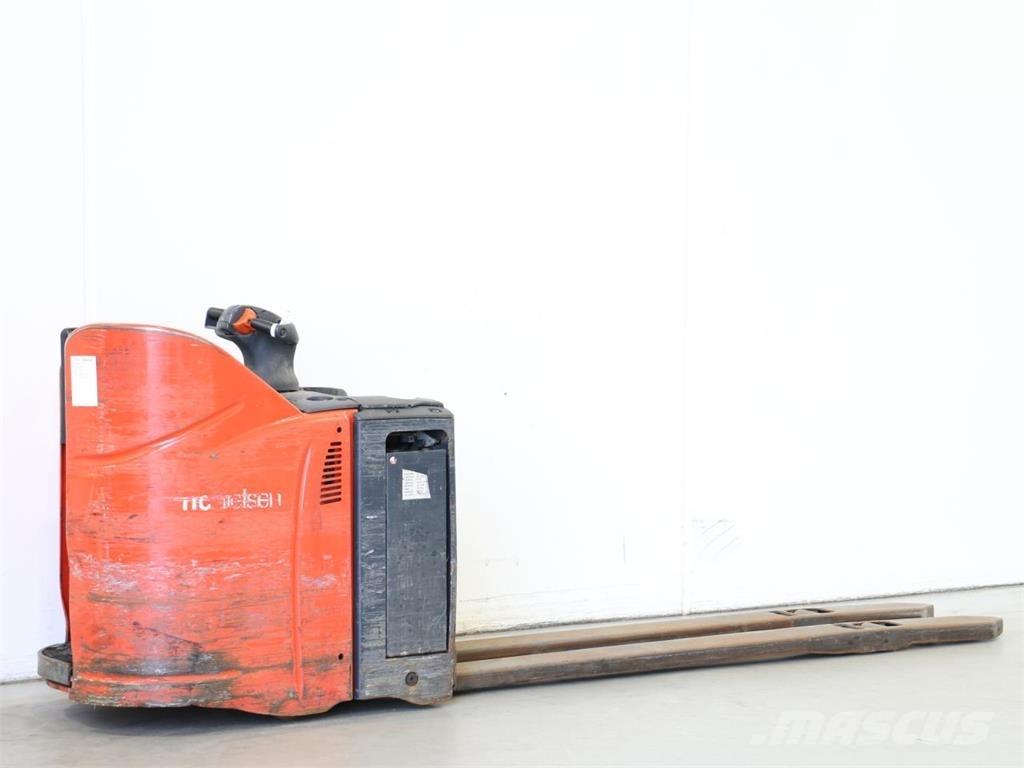 Linde T20SP/131 Meeloop stapelaar