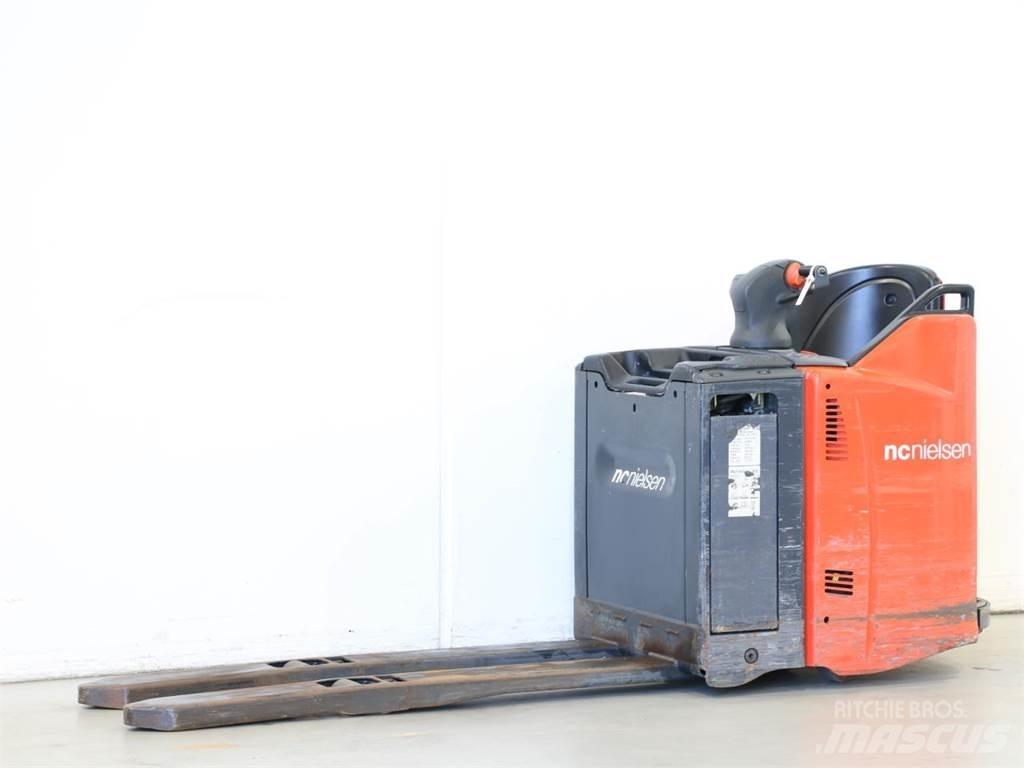 Linde T20SP/131 Meeloop stapelaar