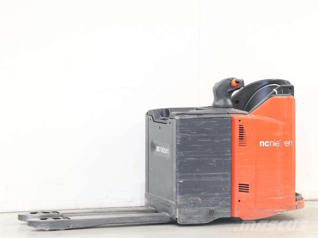 Linde T20SP/131 Meeloop stapelaar