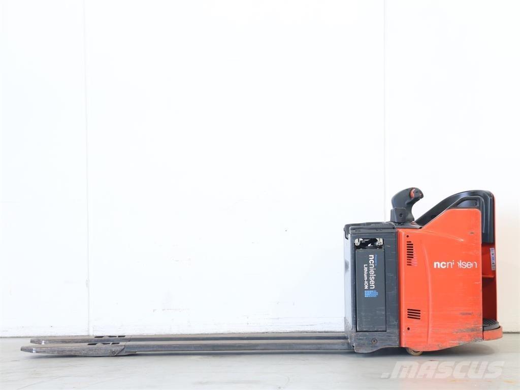 Linde T20SP/131 Meeloop stapelaar