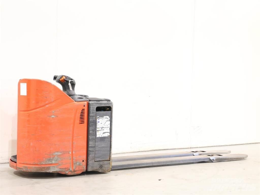Linde T20SP/131 Meeloop stapelaar