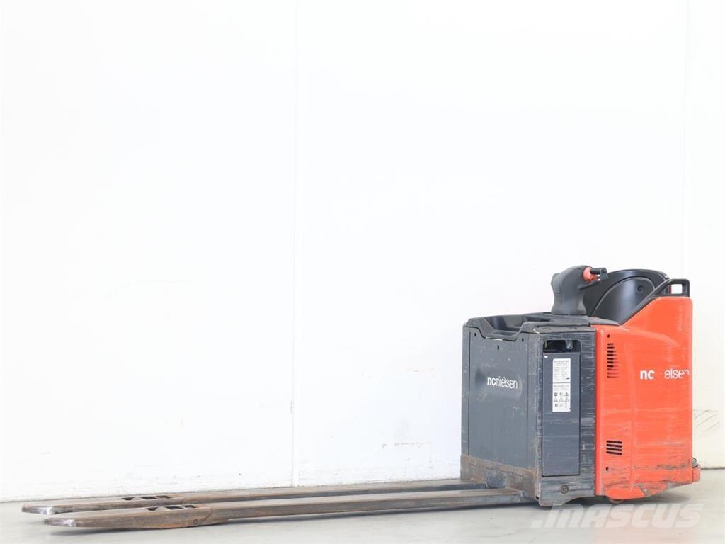 Linde T20SP/131 Meeloop stapelaar