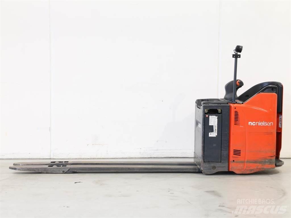 Linde T20SP/131-07 Meeloop stapelaar