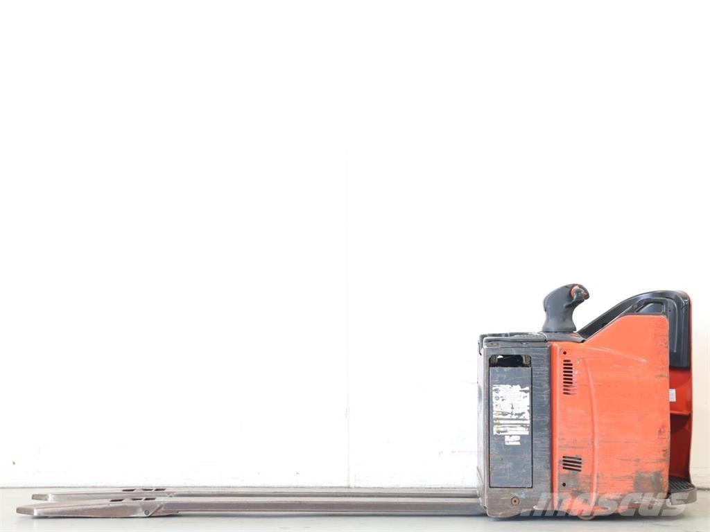 Linde T20SP/131-07 Meeloop stapelaar