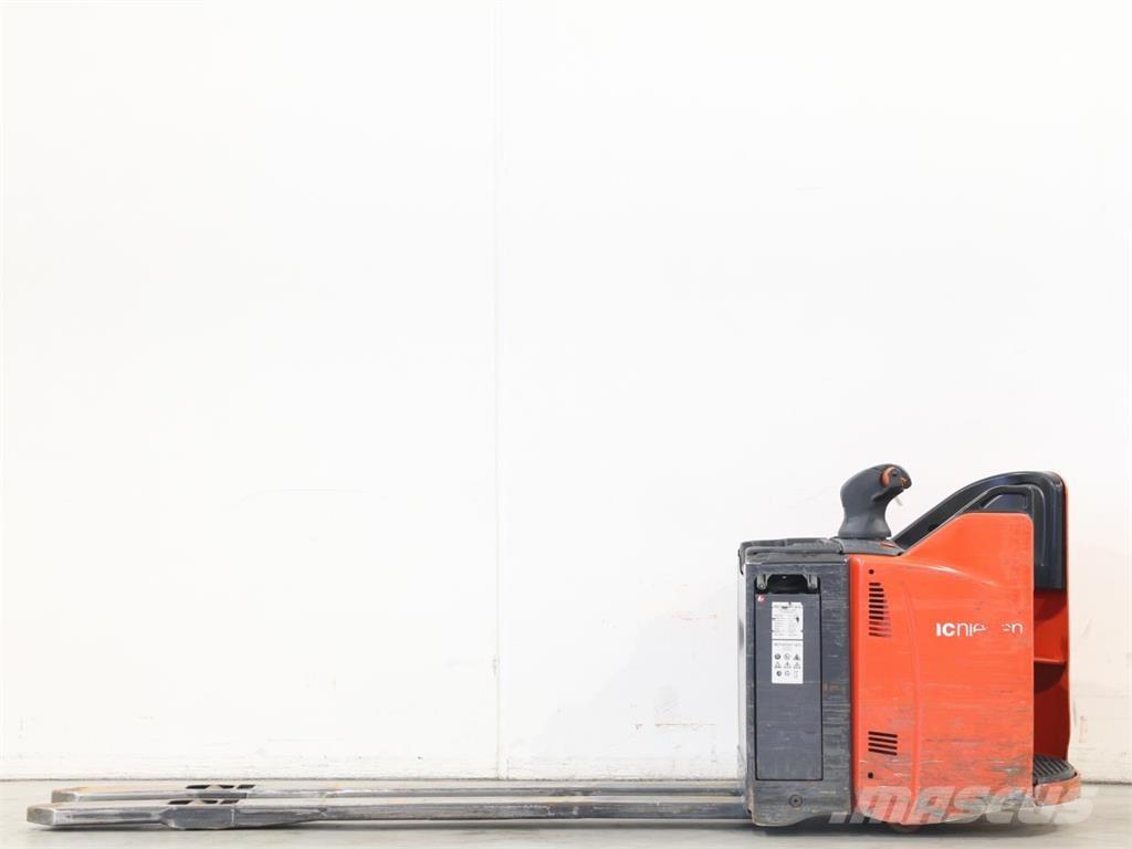 Linde T20SP/131-08 Meeloop stapelaar