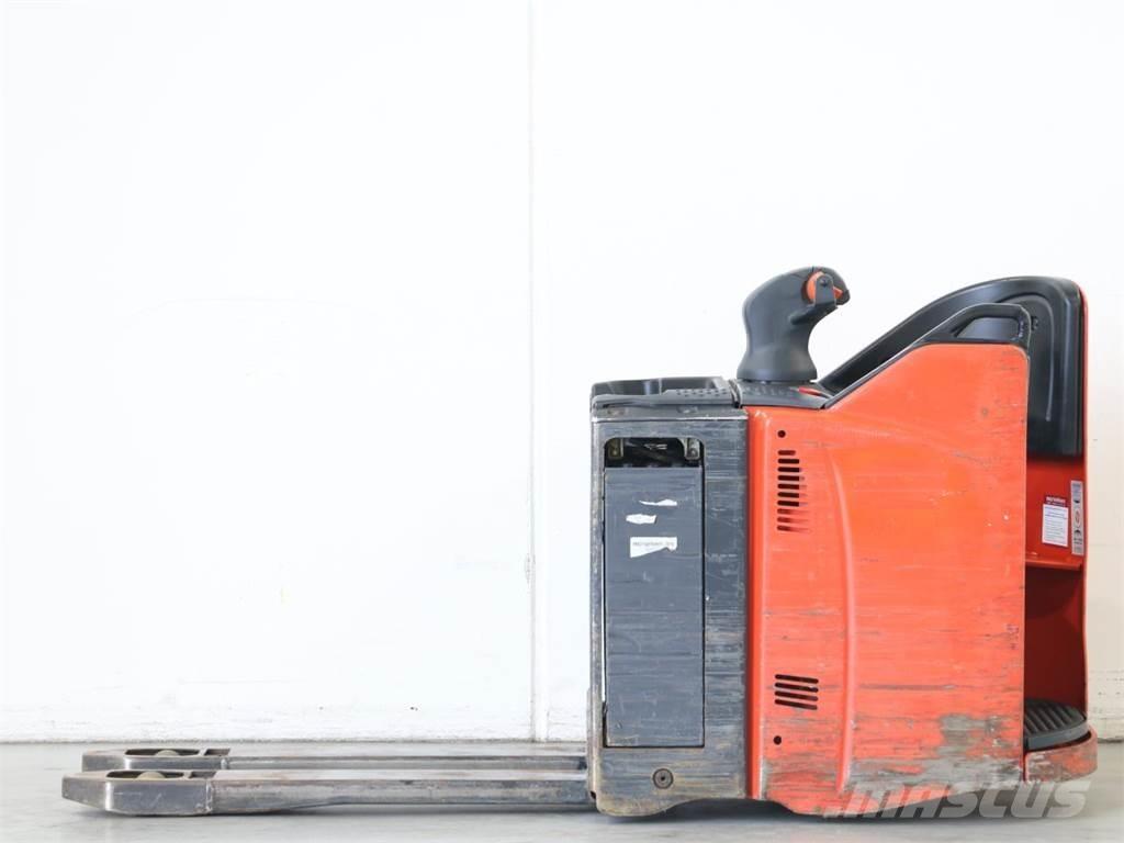 Linde T20SP/131-08 Meeloop stapelaar