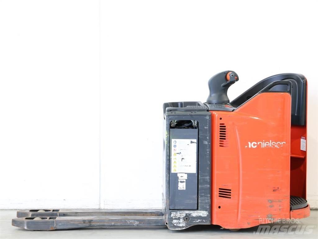 Linde T20SP/131-08 Meeloop stapelaar