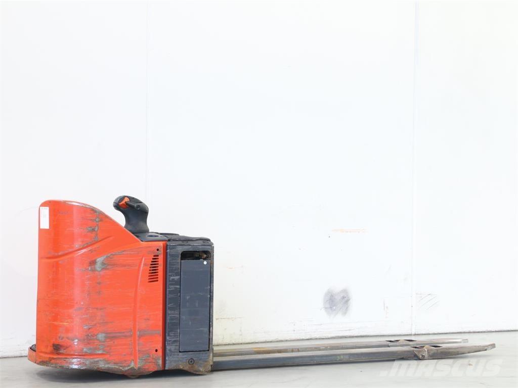 Linde T25SP/131 Meeloop stapelaar