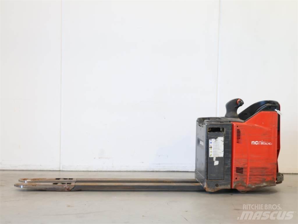 Linde T25SP/131-07 Meeloop stapelaar