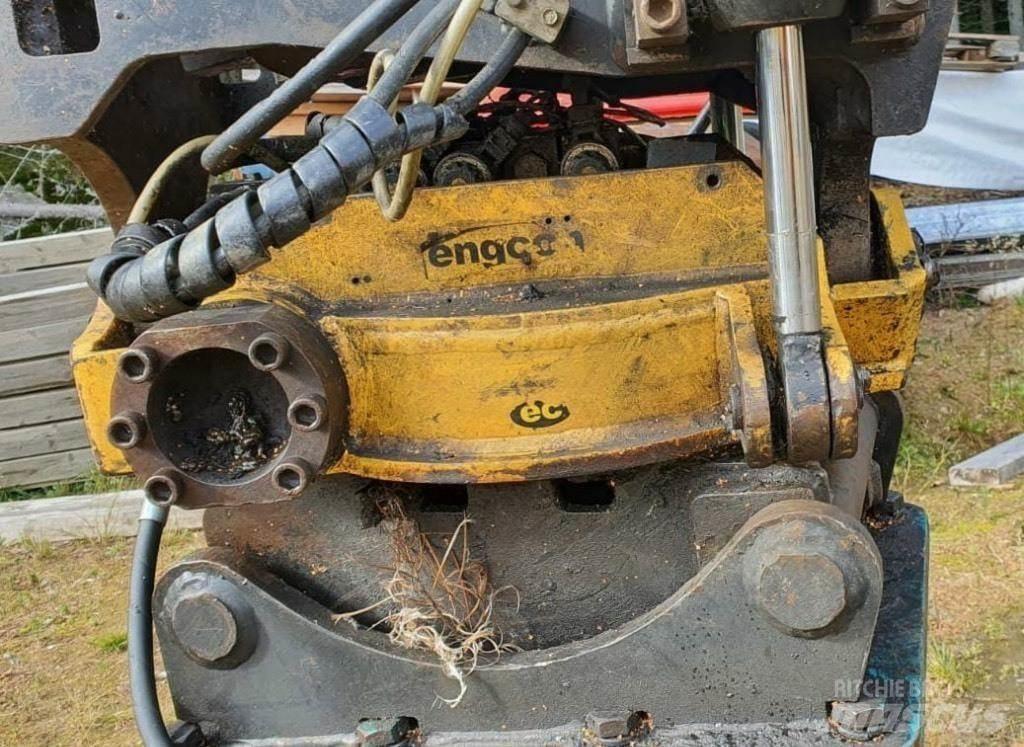 Åkerman EW 130 Rupsgraafmachines