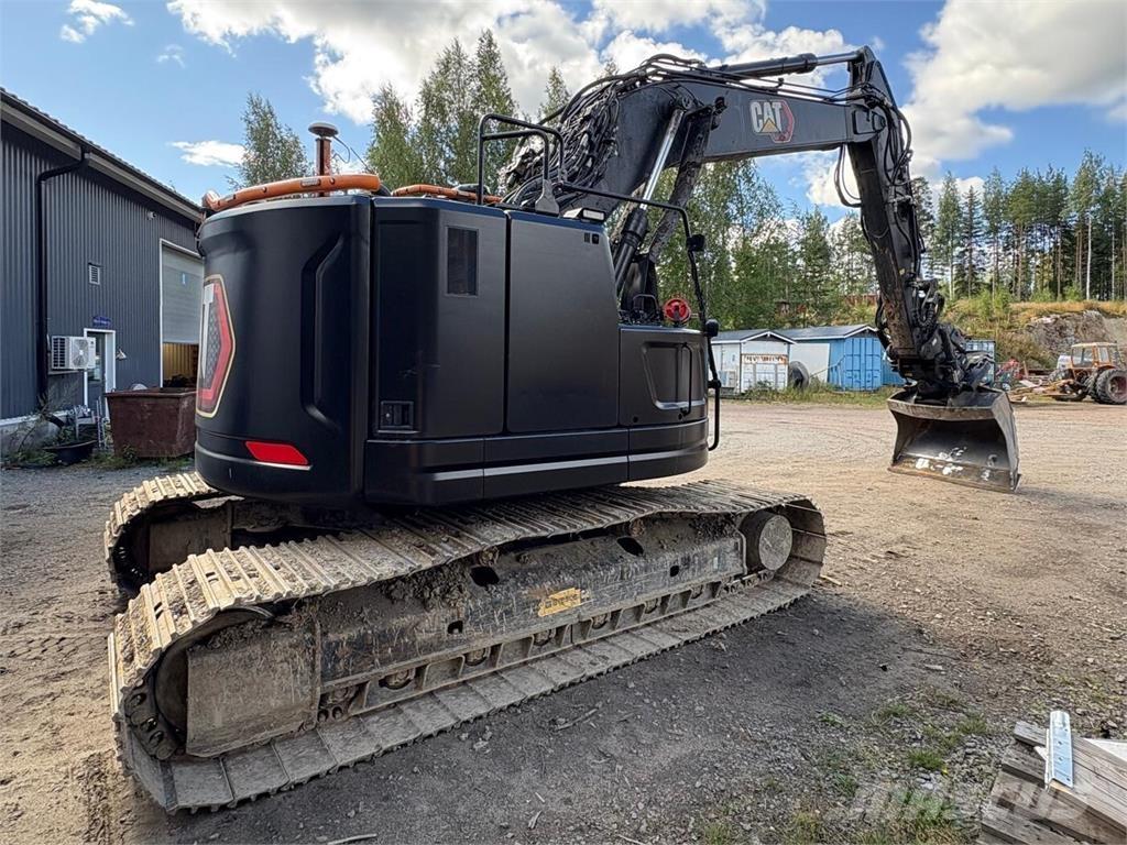 CAT 325 Rupsgraafmachines