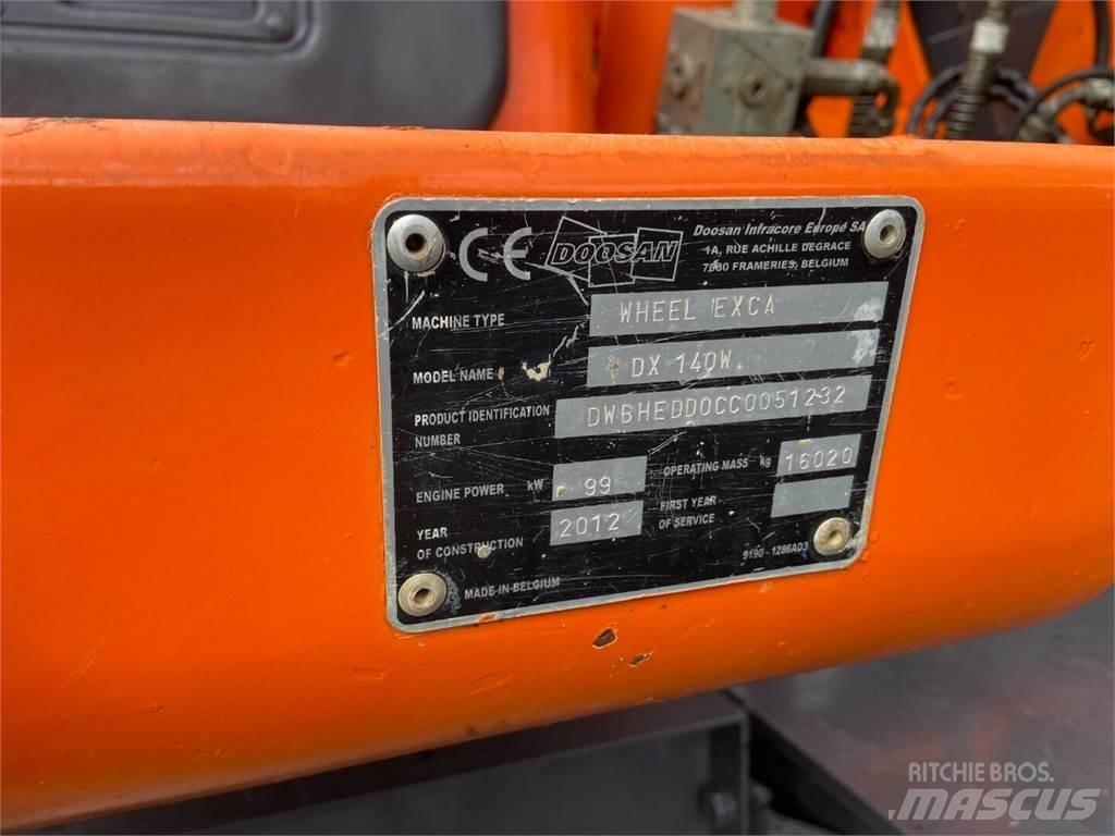 Doosan DX 140W Wielgraafmachines