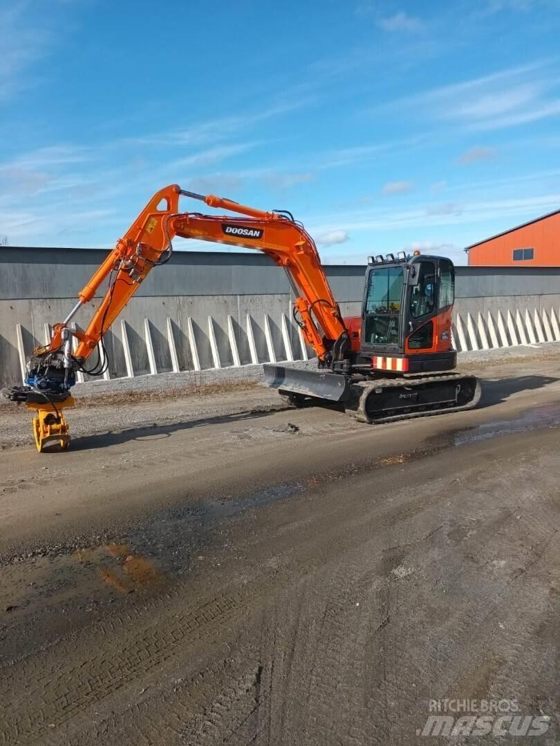Doosan DX85 R Midigraafmachines 7t - 12t