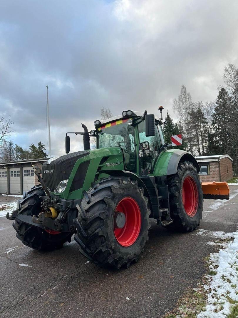 Fendt 828 VARIO Tractoren